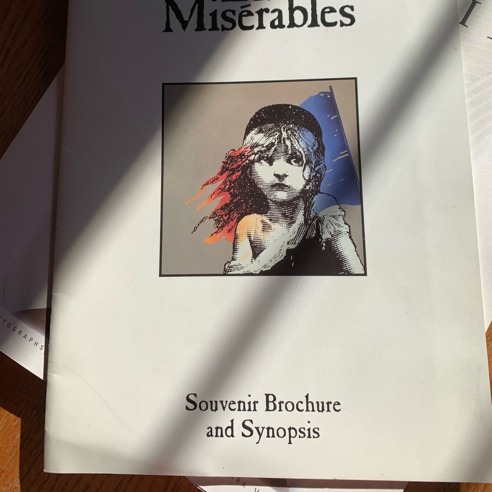 Les Mis Broadway Souvenir Brochure